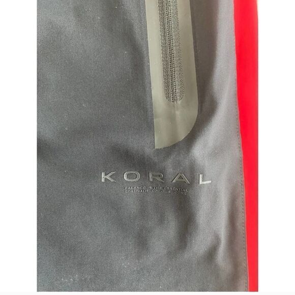 NWT Koral Statement Nyal Red and Black Short - Picture 5 of 6
